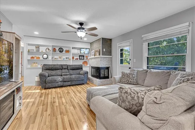 $290,000 | 6817 North Madison Avenue, Kansas City, MO 64118