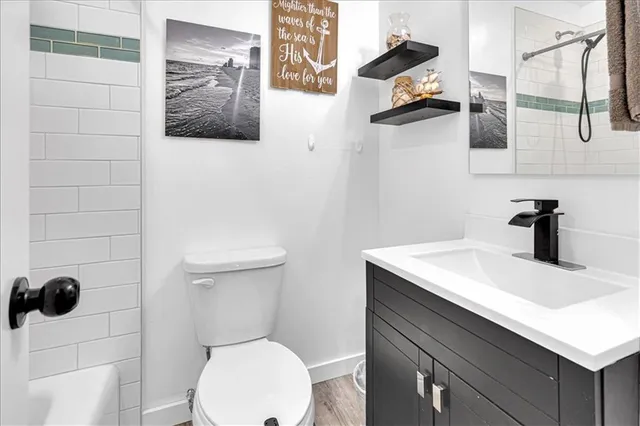 $290,000 | 6817 North Madison Avenue, Kansas City, MO 64118