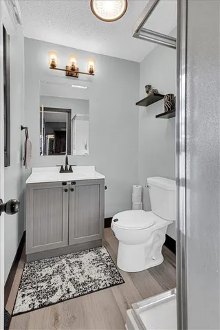 $290,000 | 6817 North Madison Avenue, Kansas City, MO 64118