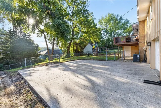 $290,000 | 6817 North Madison Avenue, Kansas City, MO 64118