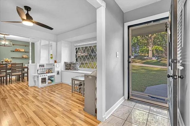 $290,000 | 6817 North Madison Avenue, Kansas City, MO 64118