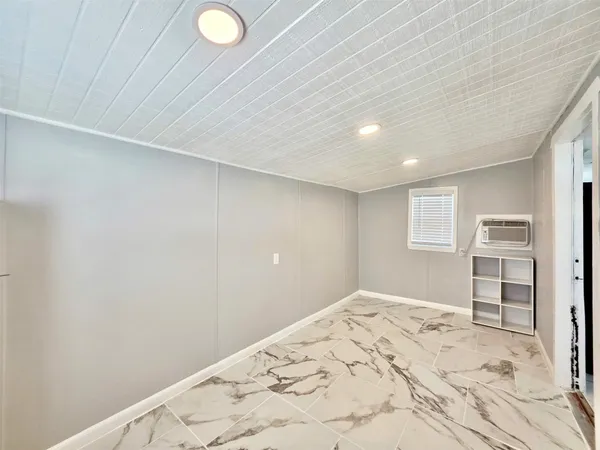 $249,000 | 325 Texas Street, Freeport, TX 77541