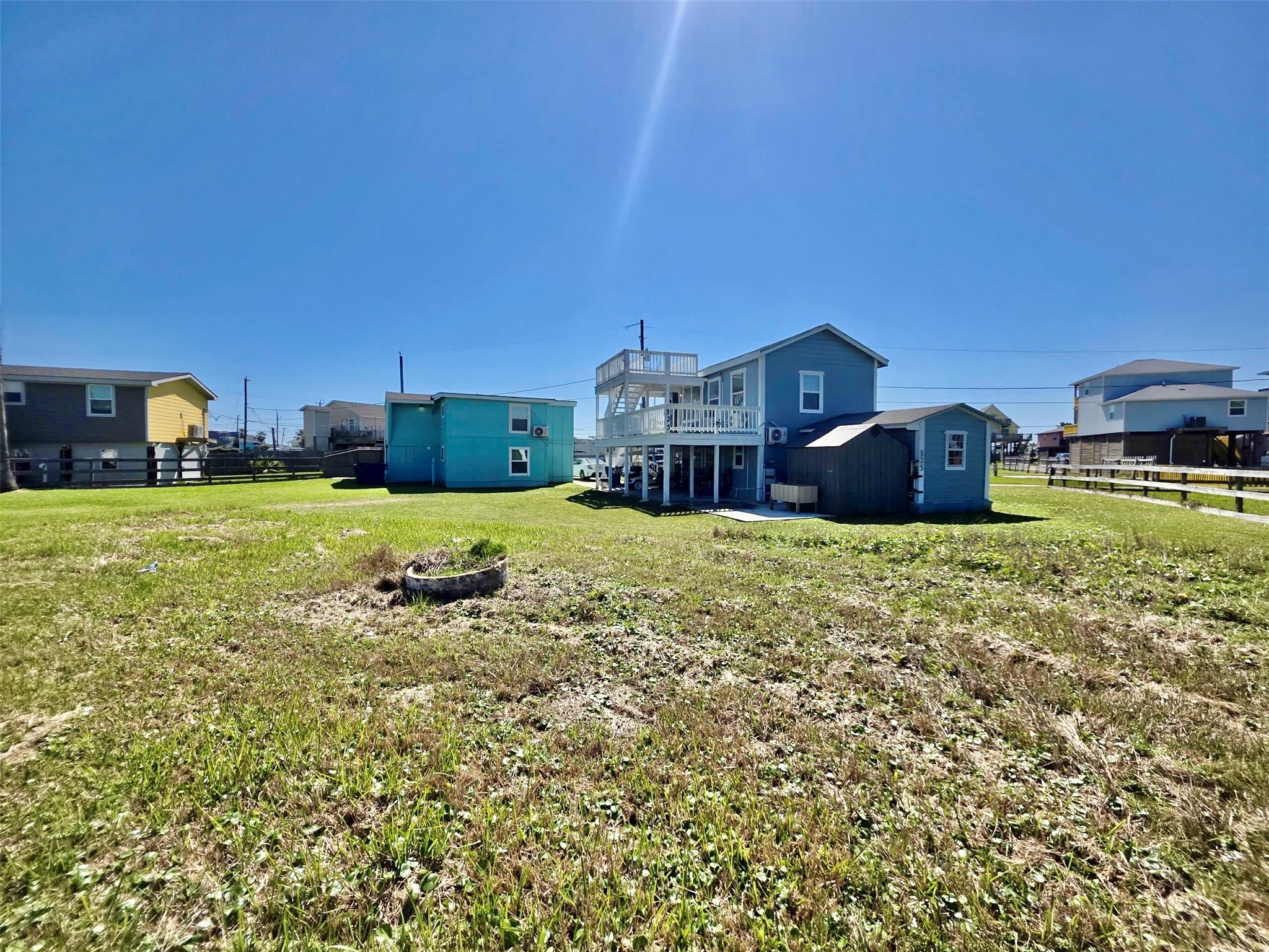325 Texas Street Freeport, TX 77541 - Photo 2 of 32