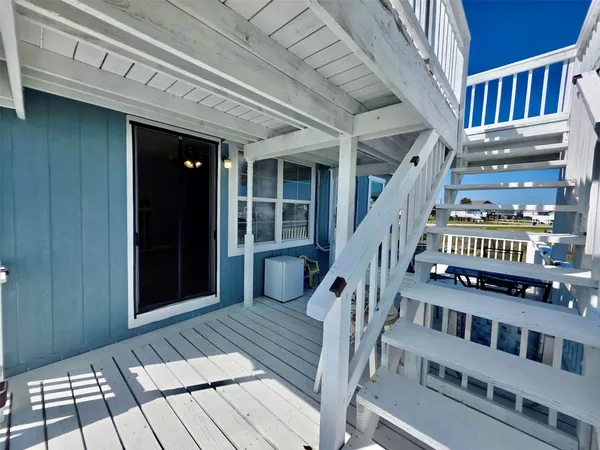 $249,000 | 325 Texas Street, Freeport, TX 77541