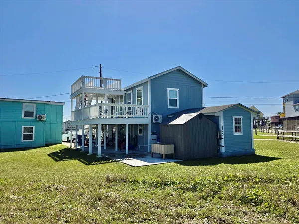 $249,000 | 325 Texas Street, Freeport, TX 77541