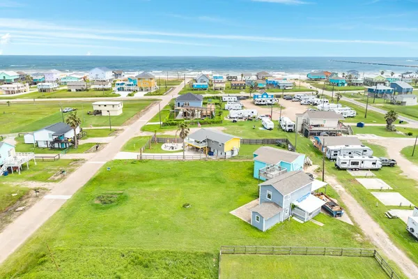 $249,000 | 325 Texas Street, Freeport, TX 77541