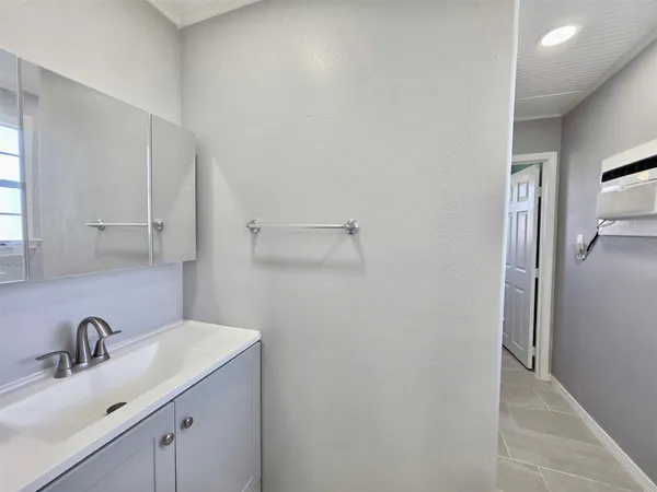 $249,000 | 325 Texas Street, Freeport, TX 77541