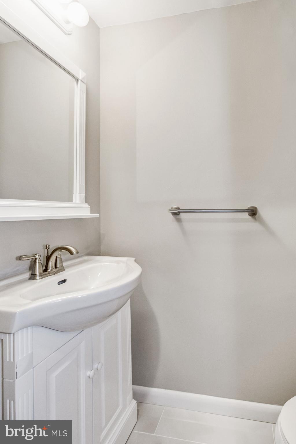 537 Ellis Road Havertown, PA 19083 - Photo 26 of 71 1st Floor 1/2 Bath
