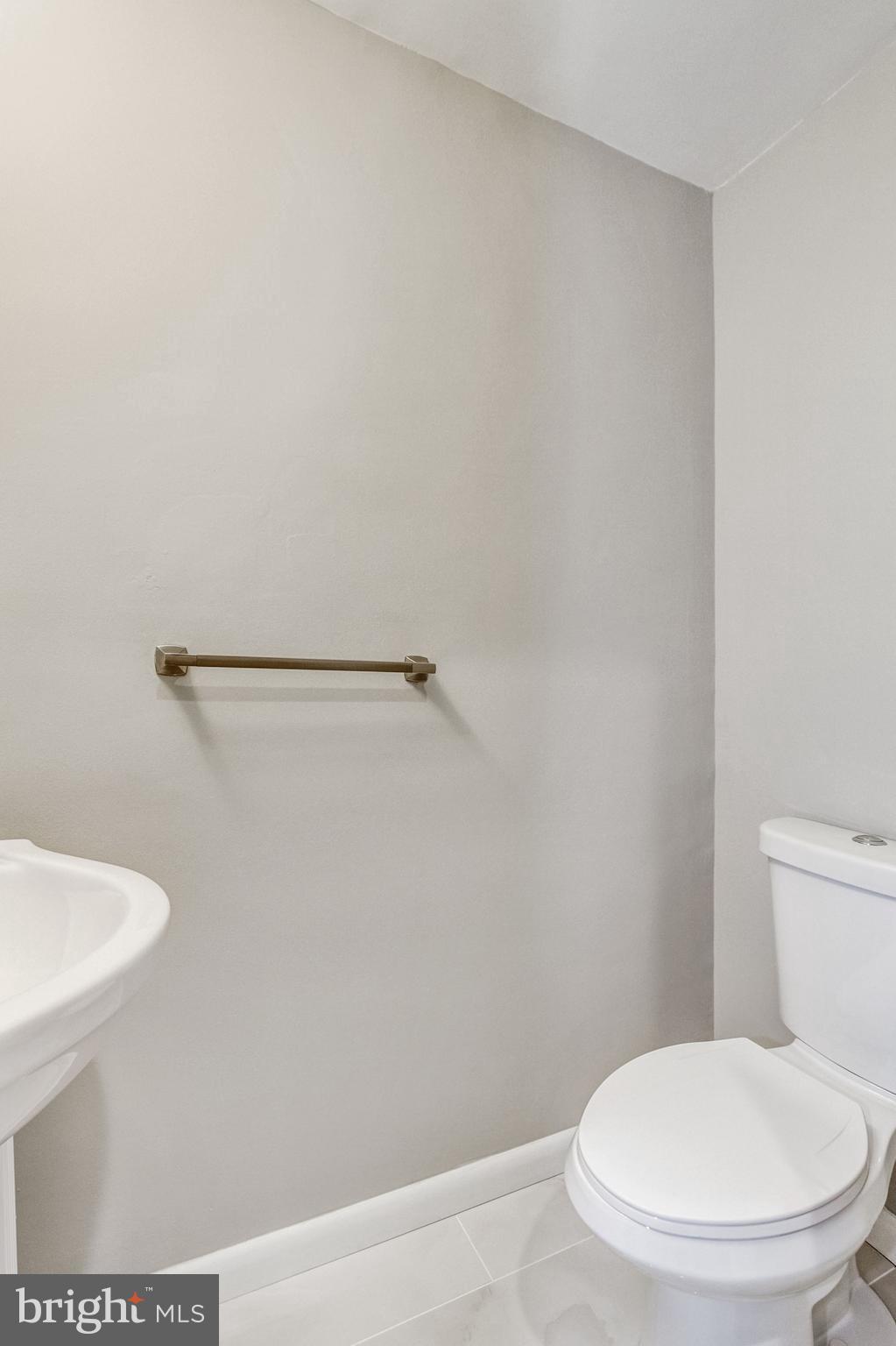 537 Ellis Road Havertown, PA 19083 - Photo 27 of 71 1st Floor 1/2 Bath