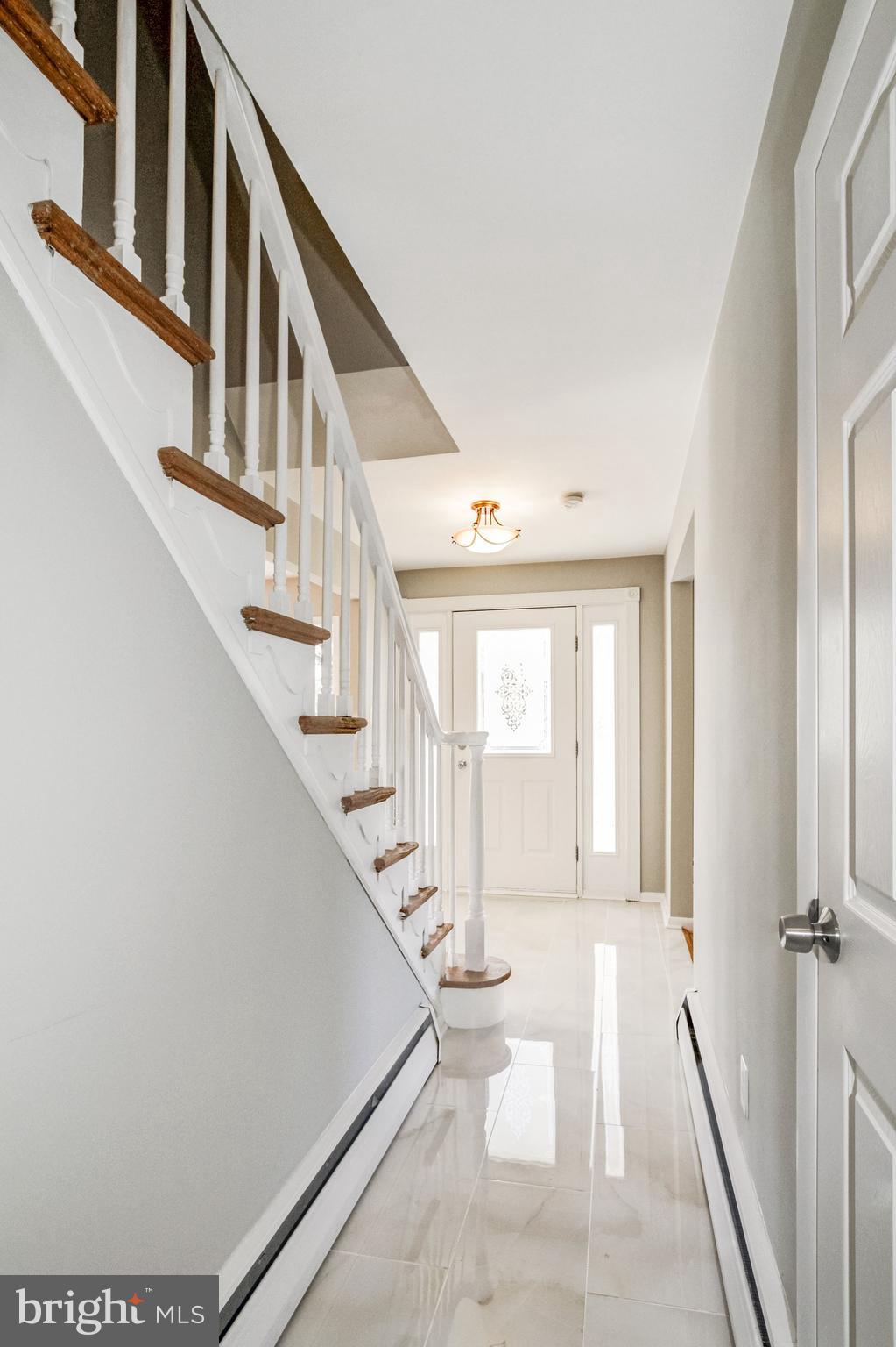 537 Ellis Road Havertown, PA 19083 - Photo 28 of 71 Foyer