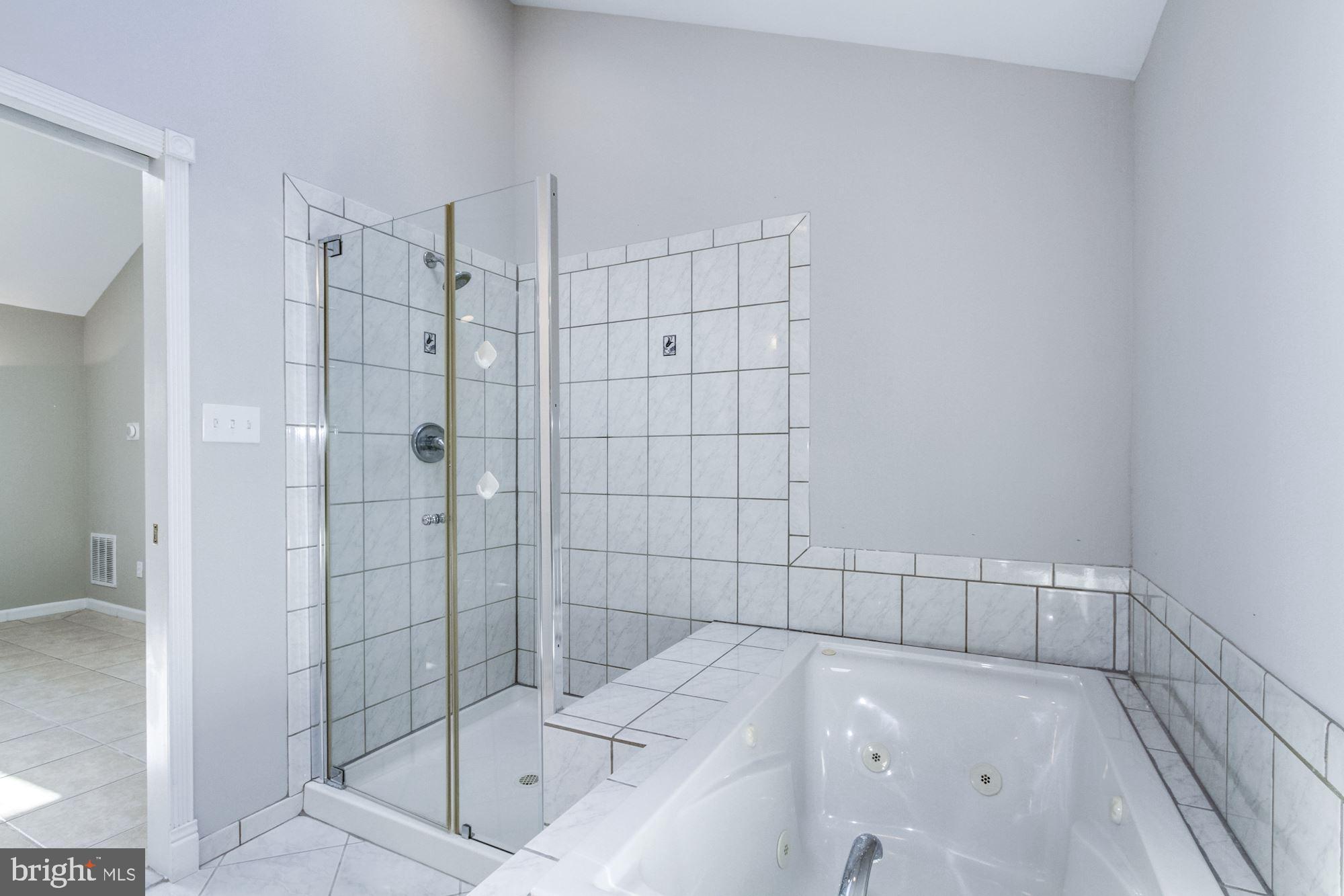 537 Ellis Road Havertown, PA 19083 - Photo 45 of 71 Master Bath