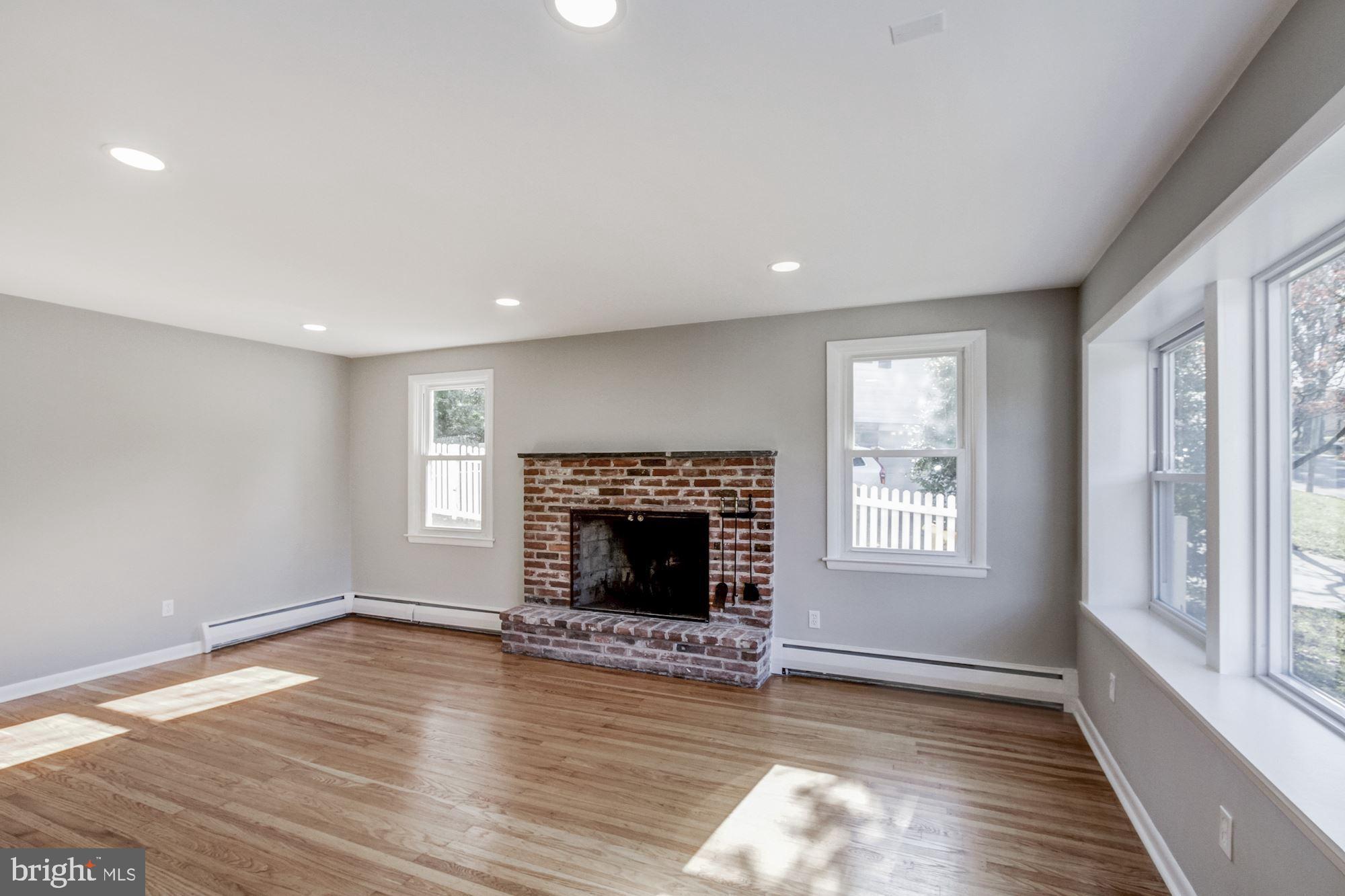 537 Ellis Road Havertown, PA 19083 - Photo 6 of 71 Formal Living Room