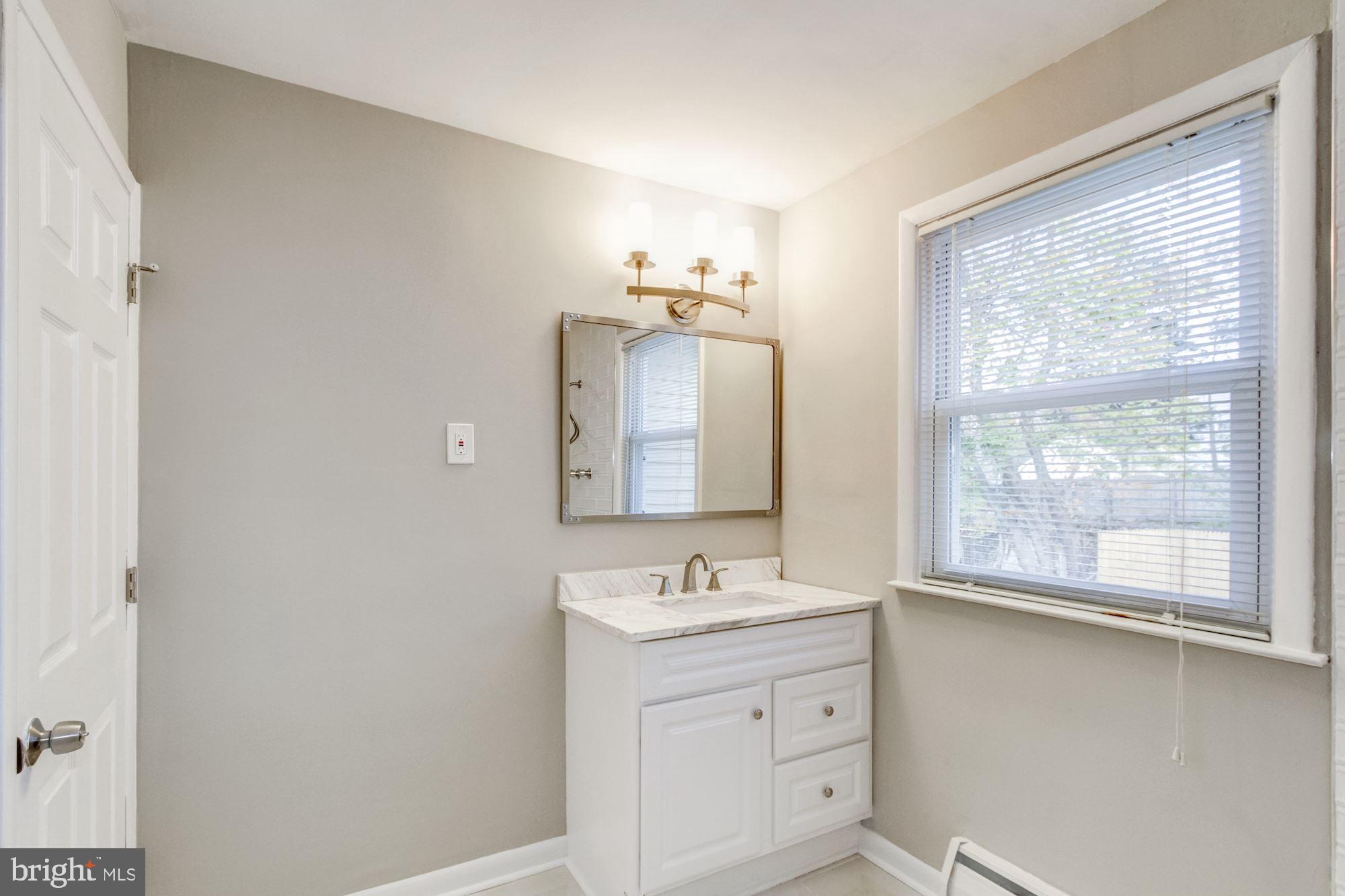537 Ellis Road Havertown, PA 19083 - Photo 54 of 71 2nd Full Bath on Suite