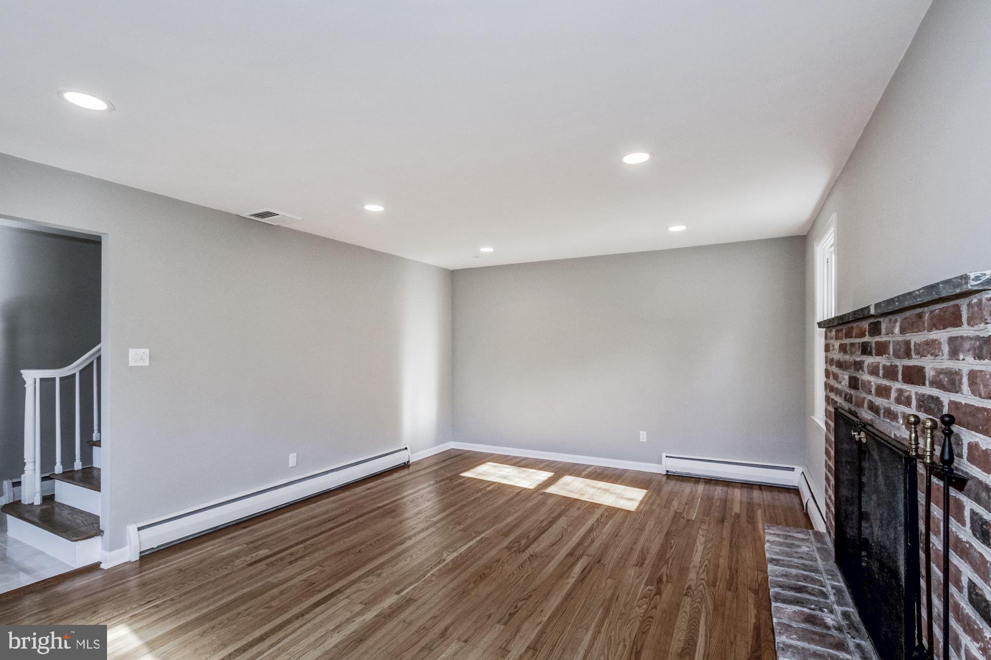 537 Ellis Road Havertown, PA 19083 - Photo 8 of 71 Formal Living Room