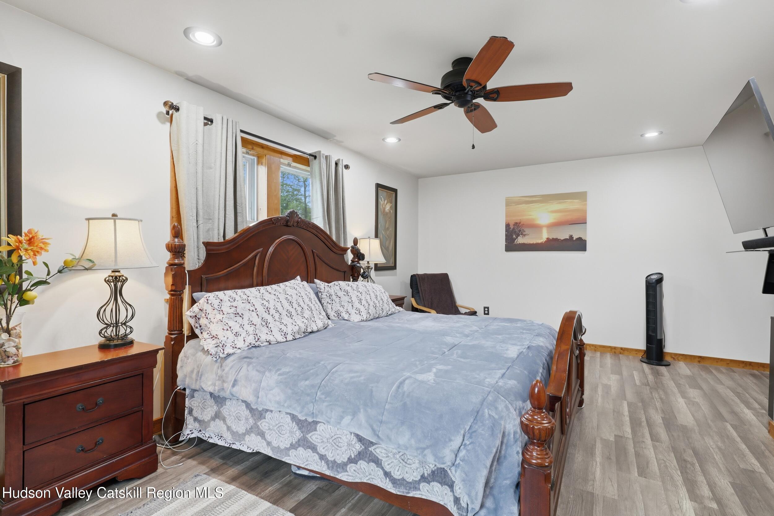 186 Cedar Hill Road High Falls, NY 12440 - Photo 20 of 33 a bedroom with a bed and a window