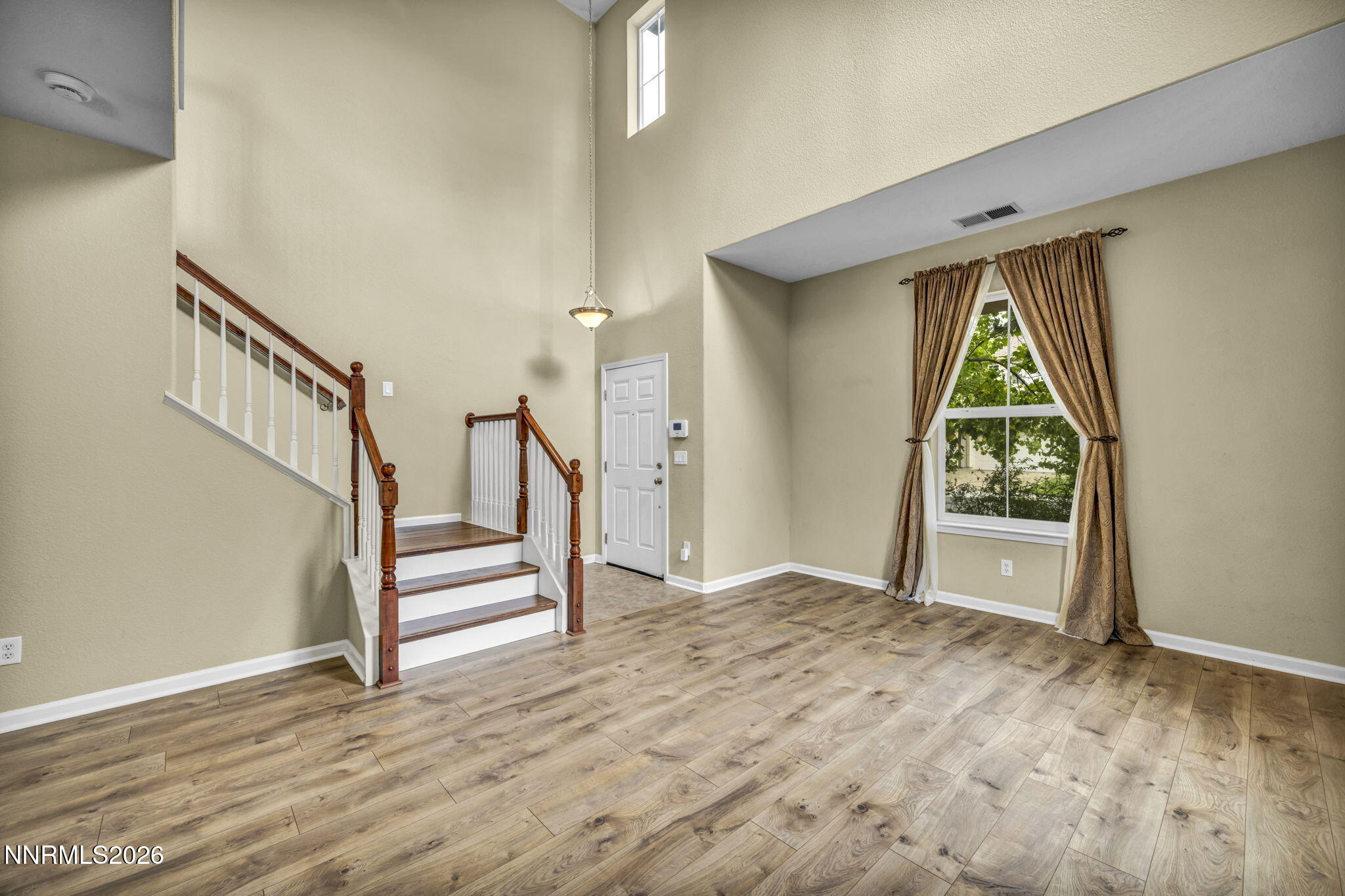 590 Little Sorrel Court Reno, NV 89521 - Photo 7 of 62 53-web-or-mls-590-little-sorrel-ct