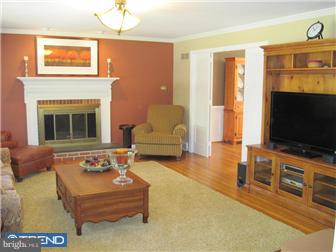 108 Marcella Road Wilmington, DE 19803 - Photo 3 of 12 Living Room
