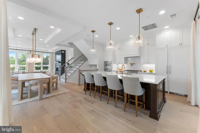 $2,659,900 | 7043 Liberty Lane, McLean, VA 22101