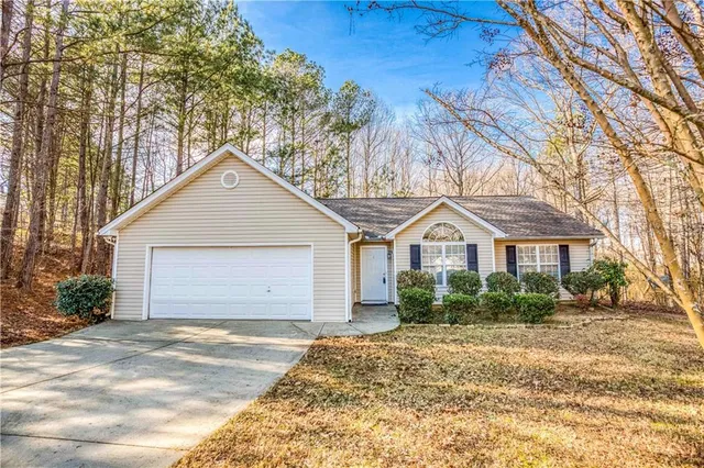 $309,900 | 902 Yellow Pine Circle, Winder, GA 30680