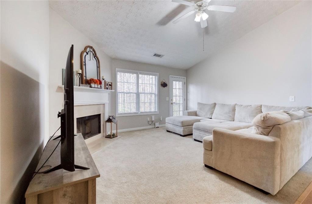 902 Yellow Pine Circle Winder, GA 30680 - Photo 4 of 33