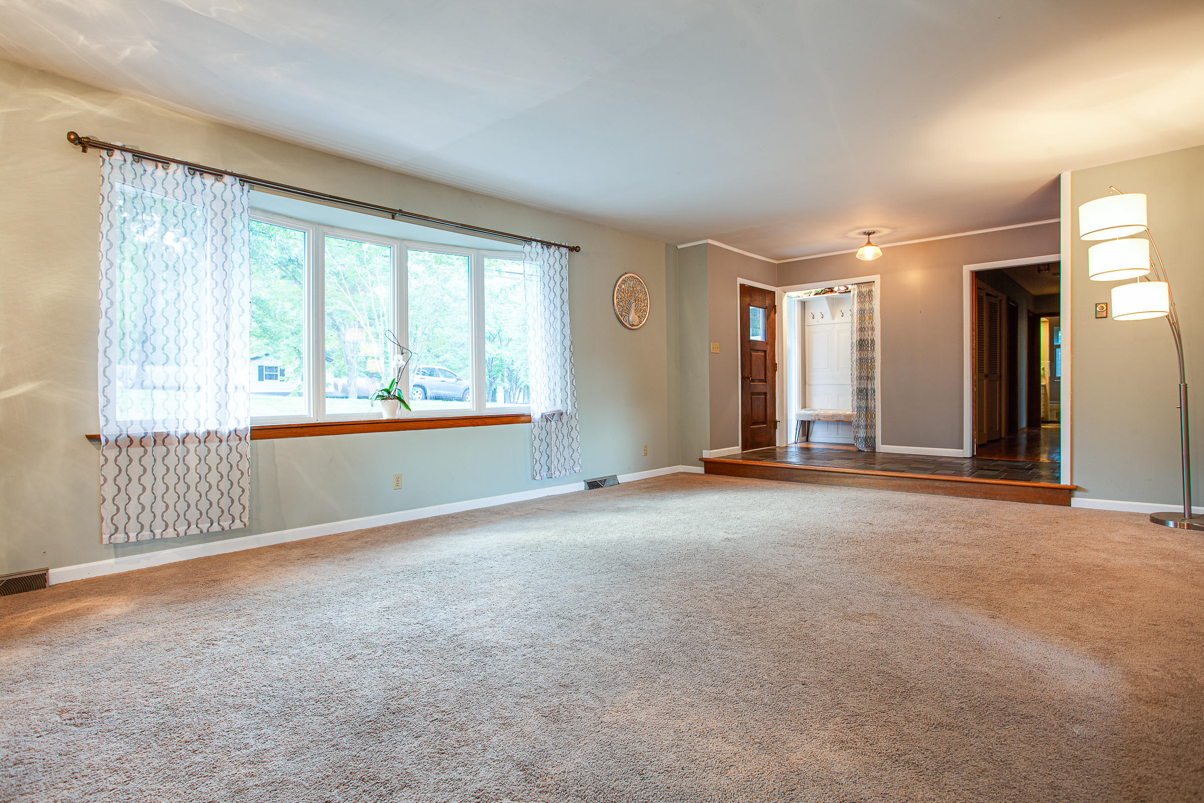 114 Monticello Road Oak Ridge, TN 37830 - Photo 4 of 29 114monticello-39