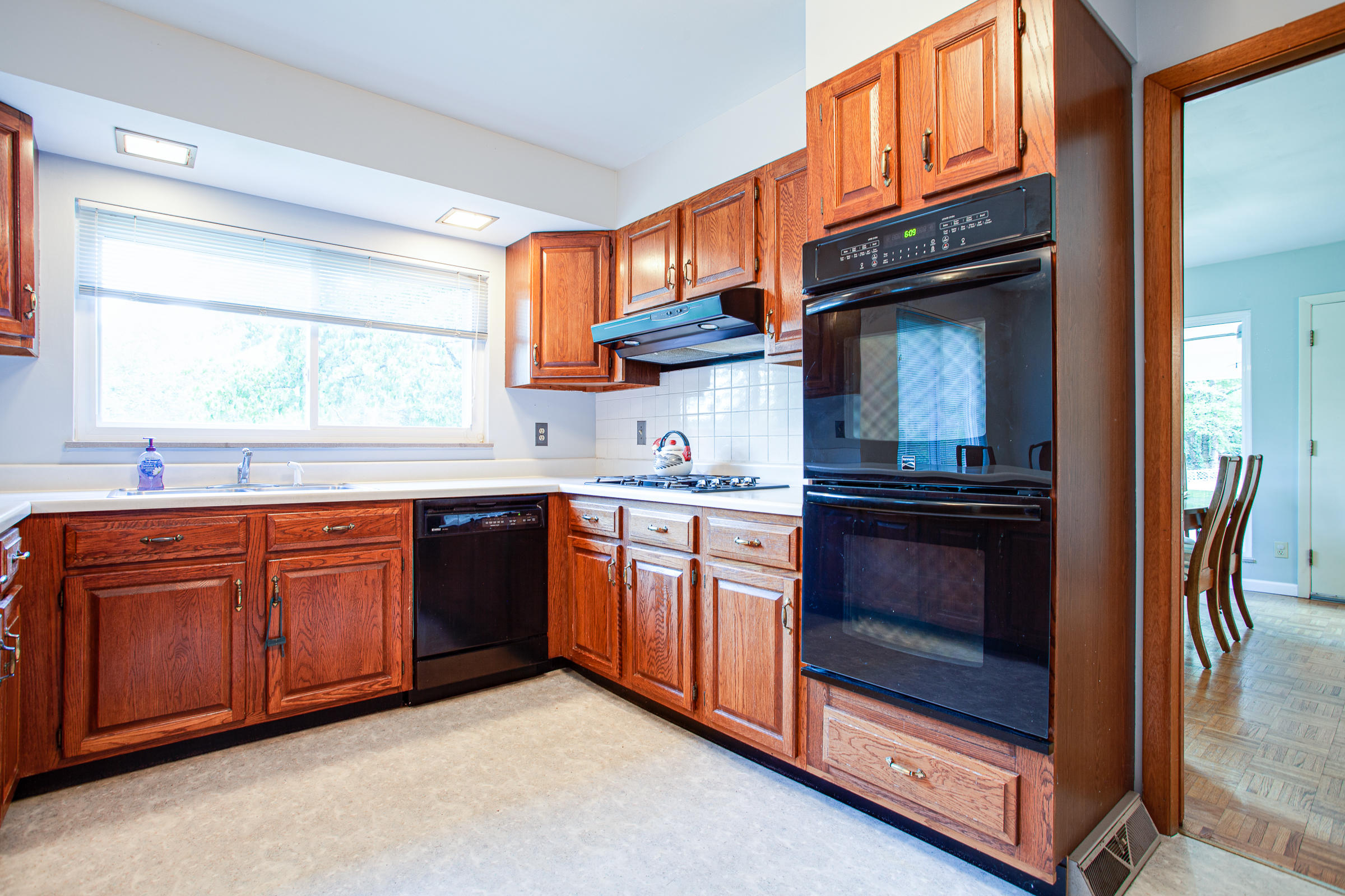 114 Monticello Road Oak Ridge, TN 37830 - Photo 8 of 29 114monticello-29