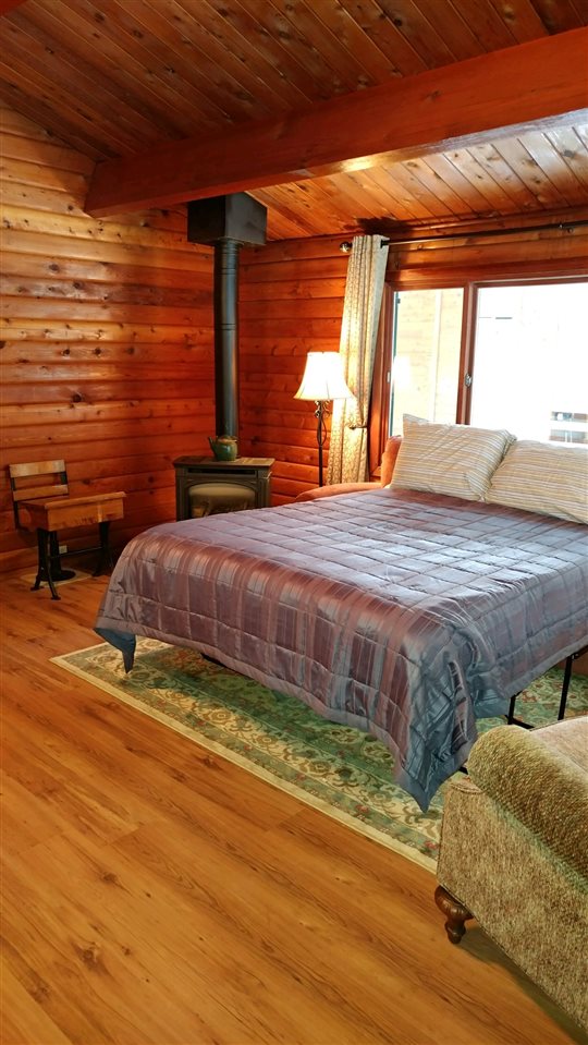 10316 Washoe Road Truckee, CA 96161 - Photo 6 of 7 Gallery Image 6