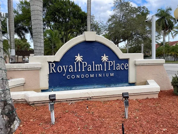 $1,995 | 10630 Southwest 157th Court, Unit 205, Miami, FL 33196