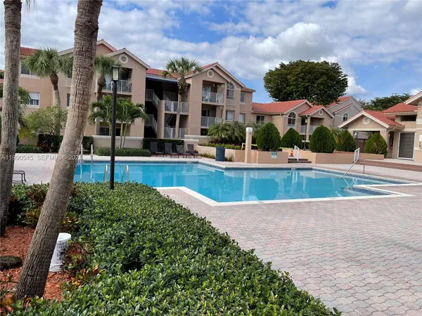 $1,995 | 10630 Southwest 157th Court, Unit 205, Miami, FL 33196