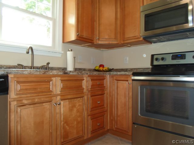 25 East Huntsman Road Sandston, VA 23150 - Photo 8 of 21 Gallery Image 8