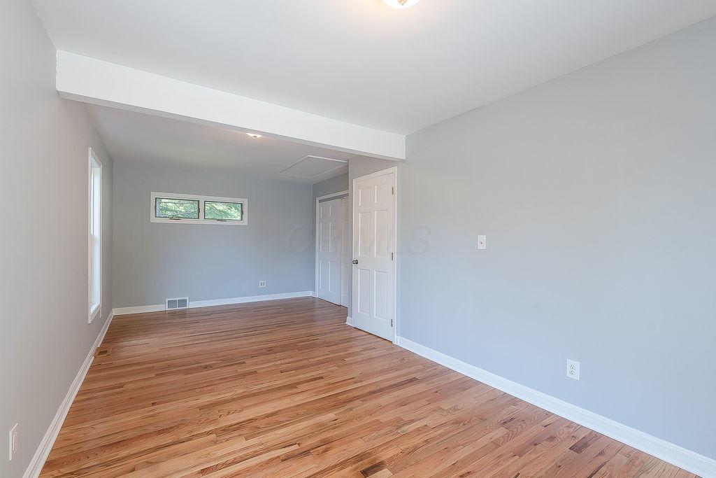 1938 Zollinger Road Columbus, OH 43221 - Photo 13 of 25 Gallery Image 13