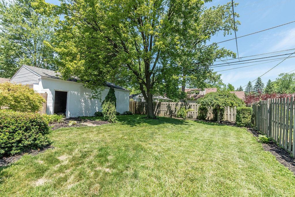 1938 Zollinger Road Columbus, OH 43221 - Photo 24 of 25 Gallery Image 24