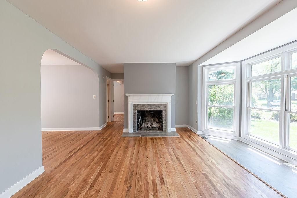 1938 Zollinger Road Columbus, OH 43221 - Photo 5 of 25 Gallery Image 5