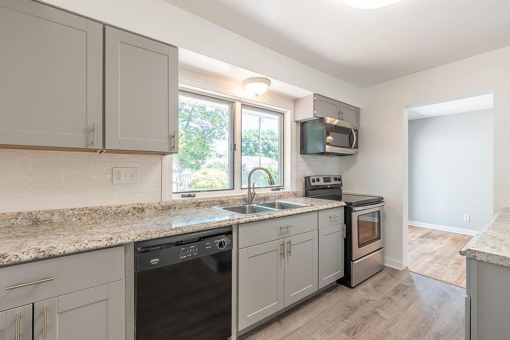 1938 Zollinger Road Columbus, OH 43221 - Photo 9 of 25 Gallery Image 9