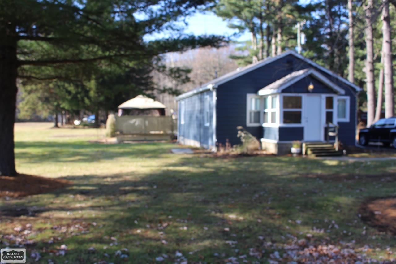 8670 Marsh Road Algonac, MI 48001 - Photo 8 of 12 Front View