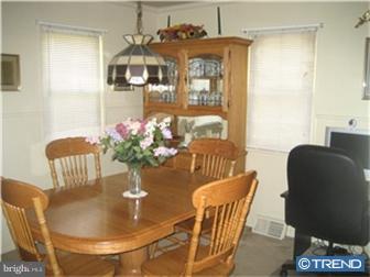 705 Woodsedge Road Wilmington, DE 19804 - Photo 4 of 12 Gallery Image 4