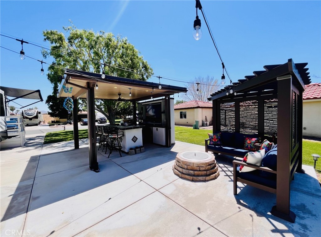 11574 Ridgemark Road Apple Valley, CA 92308 - Photo 9 of 46 Gallery Image 9
