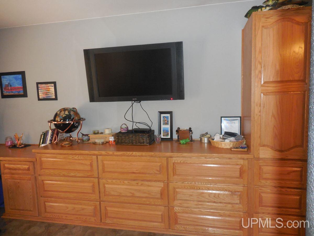 961 Shunk Road Manistique, MI 49854 - Photo 12 of 30 Gallery Image 12