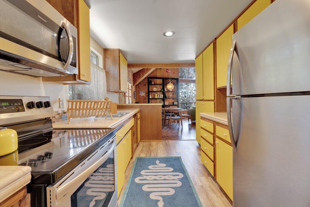 26785 Crestview Drive Idyllwild, CA 92549 - Photo 14 of 54 _7IV7693.jpg-SMALL