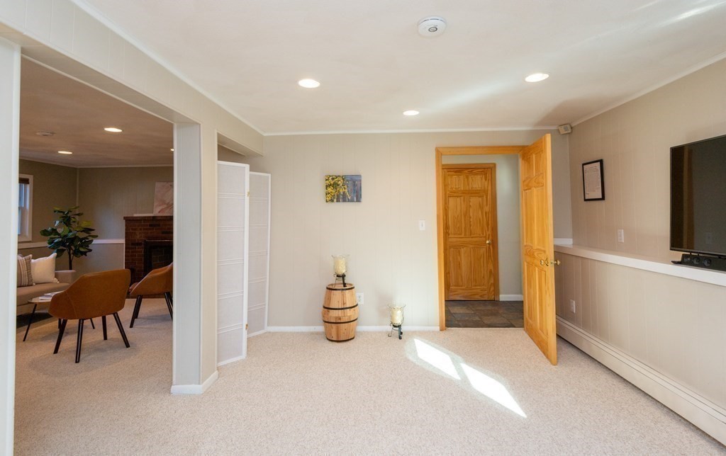 1 June Circle Wakefield, MA 01880 - Photo 22 of 34