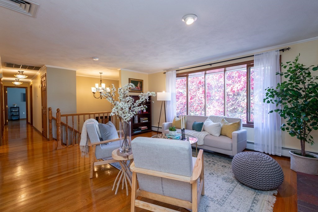 1 June Circle Wakefield, MA 01880 - Photo 4 of 34