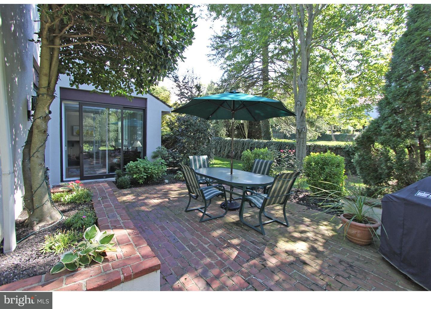 7 Avignon Devon, PA 19333 - Photo 22 of 25 Patio