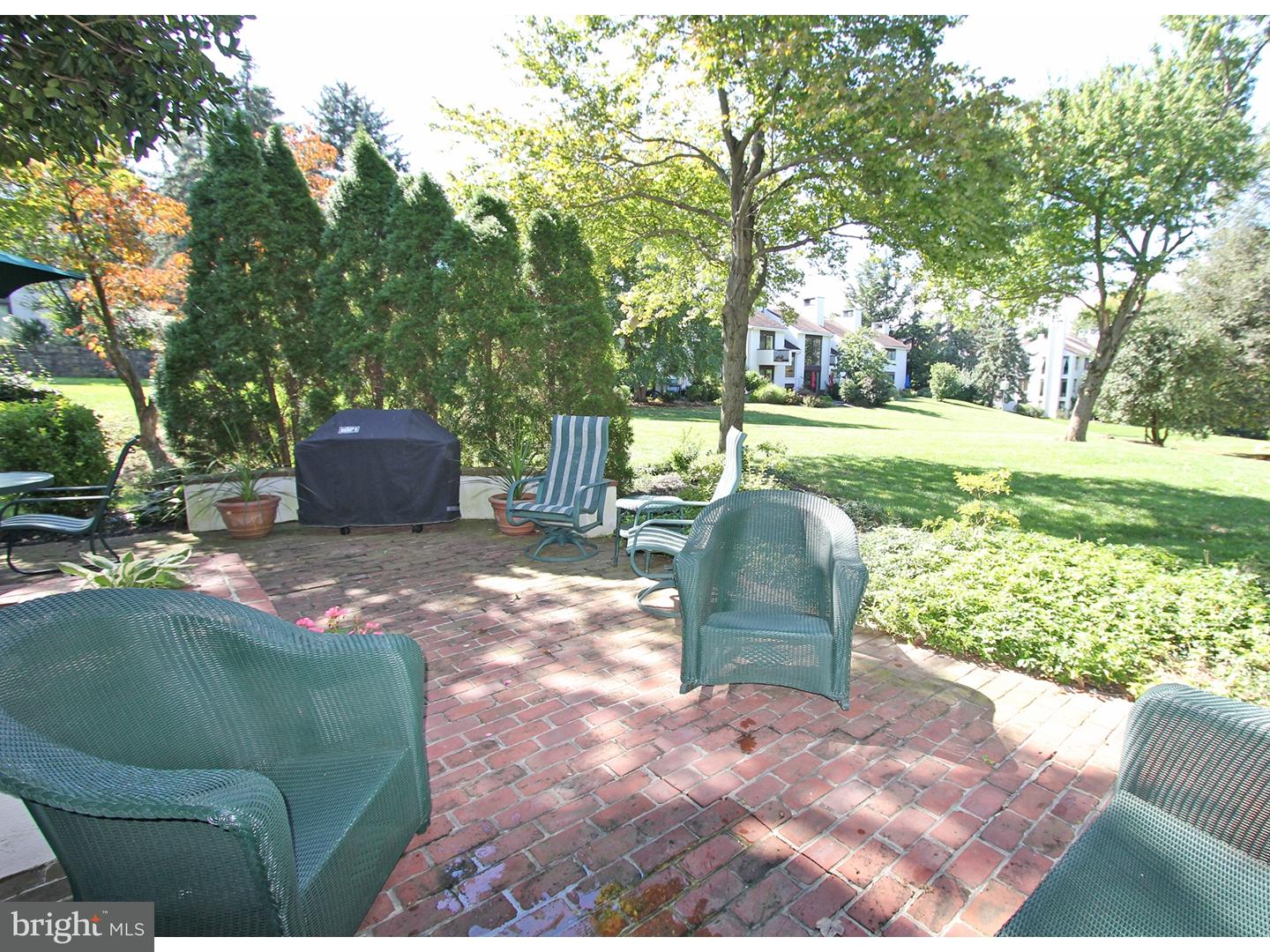 7 Avignon Devon, PA 19333 - Photo 23 of 25 Patio