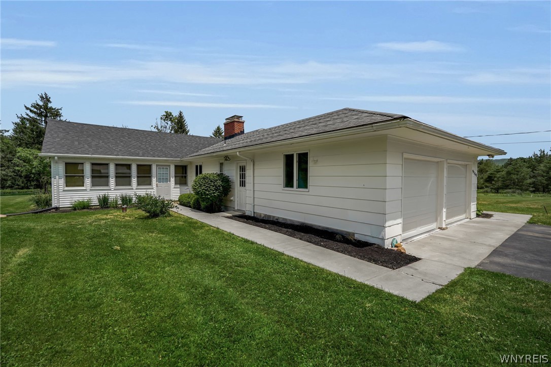 9560 Savage Road Holland, NY 14080 - Photo 2 of 50