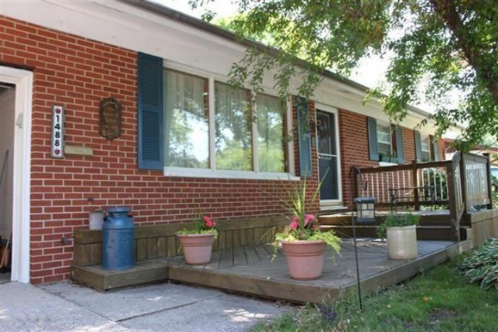 1488 Greenwich Road Muskegon, MI 49441 - Photo 1 of 25 1