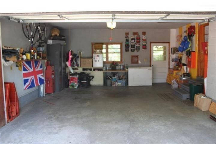 1488 Greenwich Road Muskegon, MI 49441 - Photo 5 of 25 5
