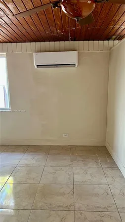 $2,000 | 4265 Northwest 3rd Street, Miami, FL 33126