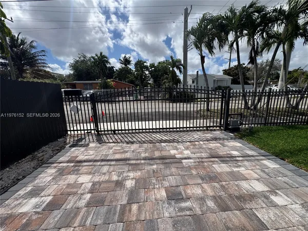 $2,000 | 4265 Northwest 3rd Street, Miami, FL 33126