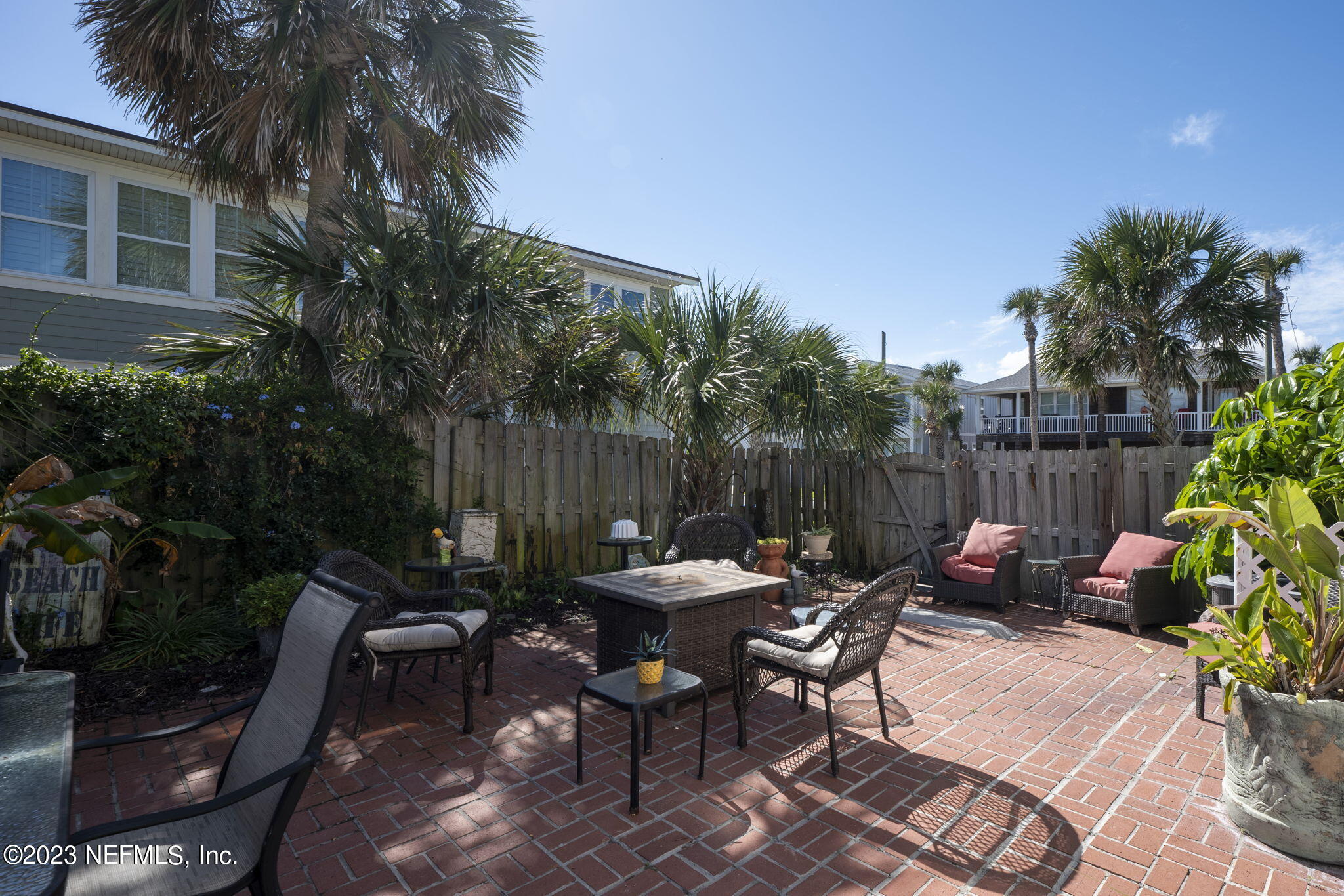 303 First Street Neptune Beach, FL 32266 - Photo 29 of 39 Sideyard