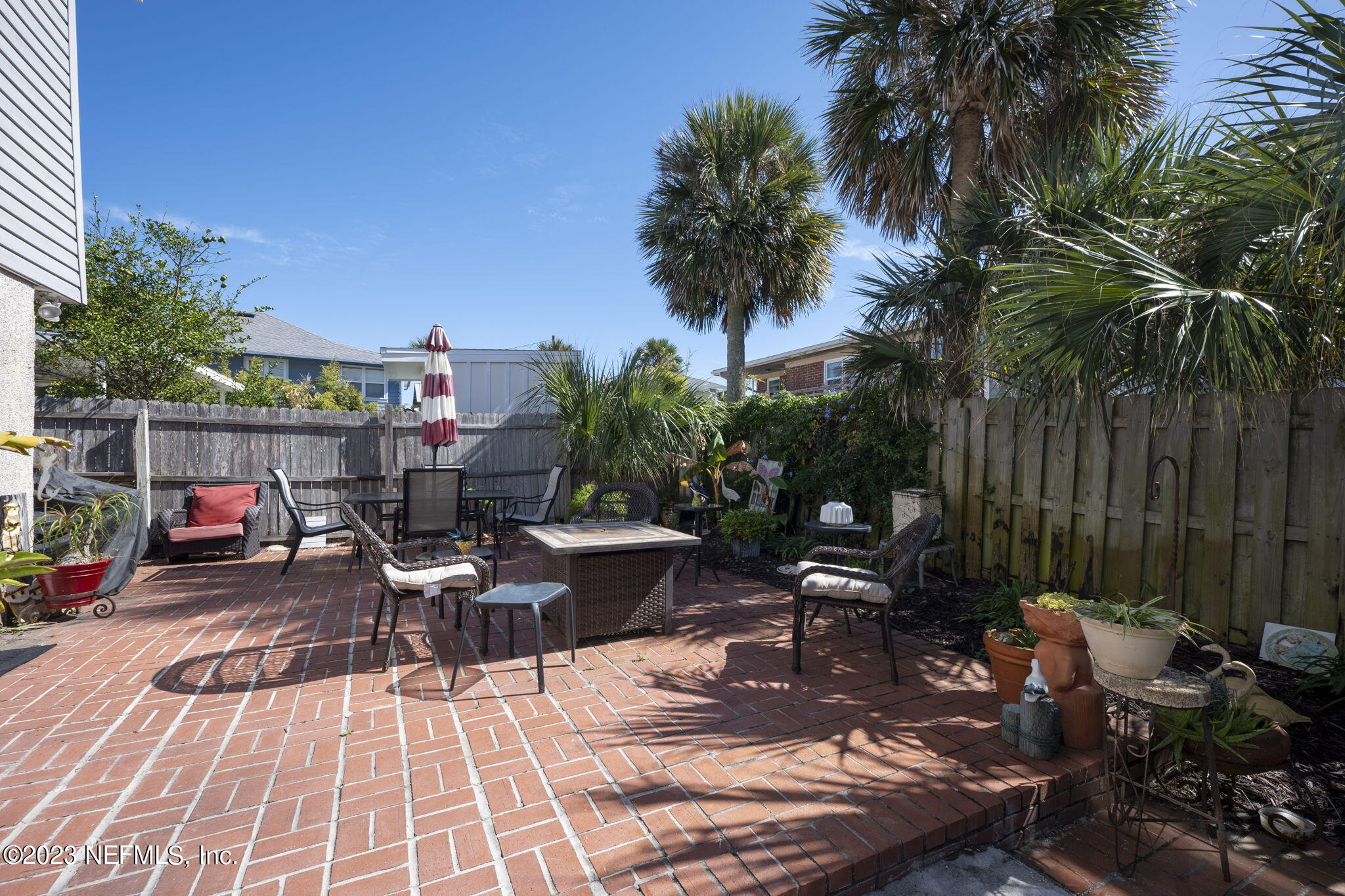 303 First Street Neptune Beach, FL 32266 - Photo 30 of 39 Sideyard